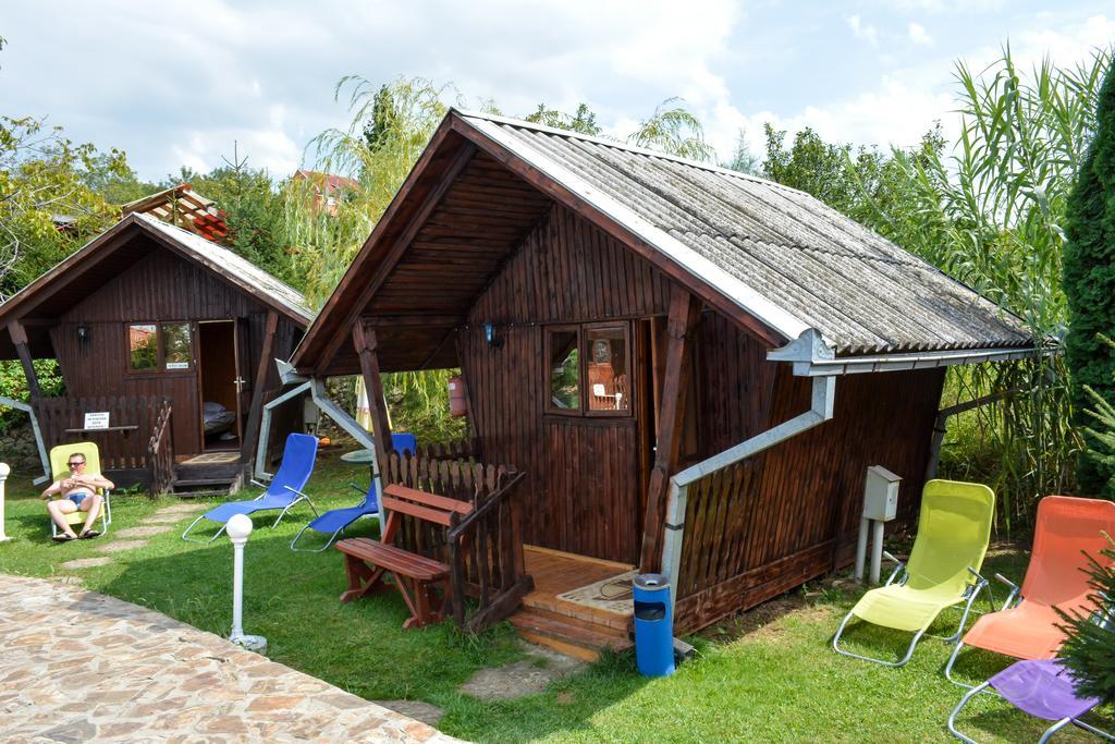 Camping Robinson Country Club オラデア エクステリア 写真
