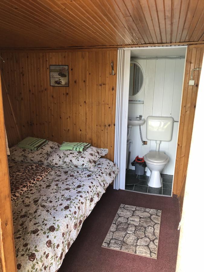 Camping Robinson Country Club オラデア エクステリア 写真