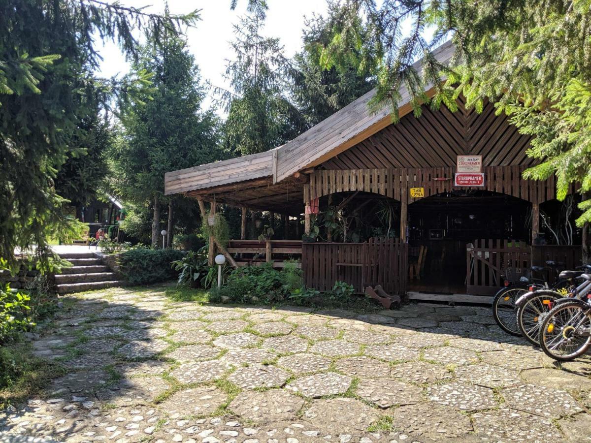 Camping Robinson Country Club オラデア エクステリア 写真