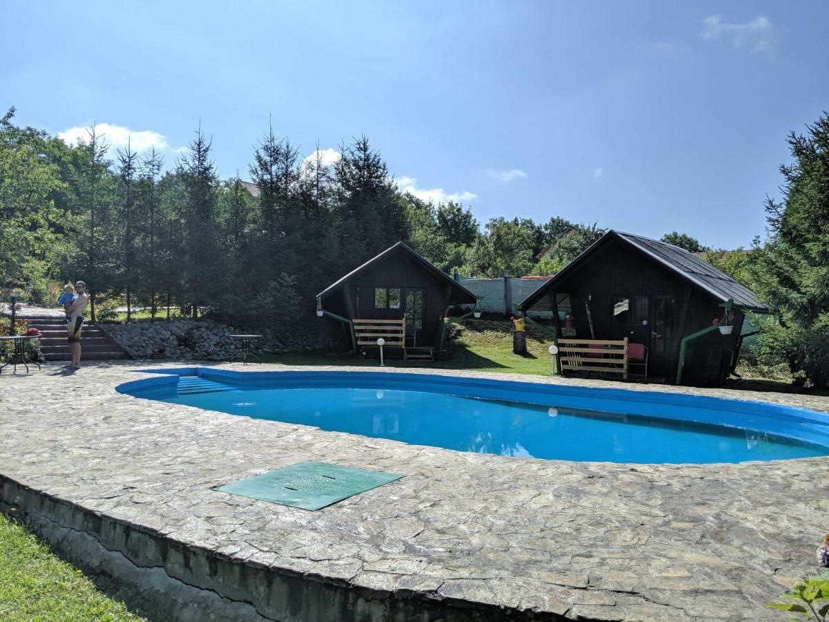 Camping Robinson Country Club オラデア エクステリア 写真